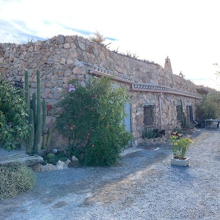 Cuevas El Torriblanco Guest House Gorafe Exterior foto