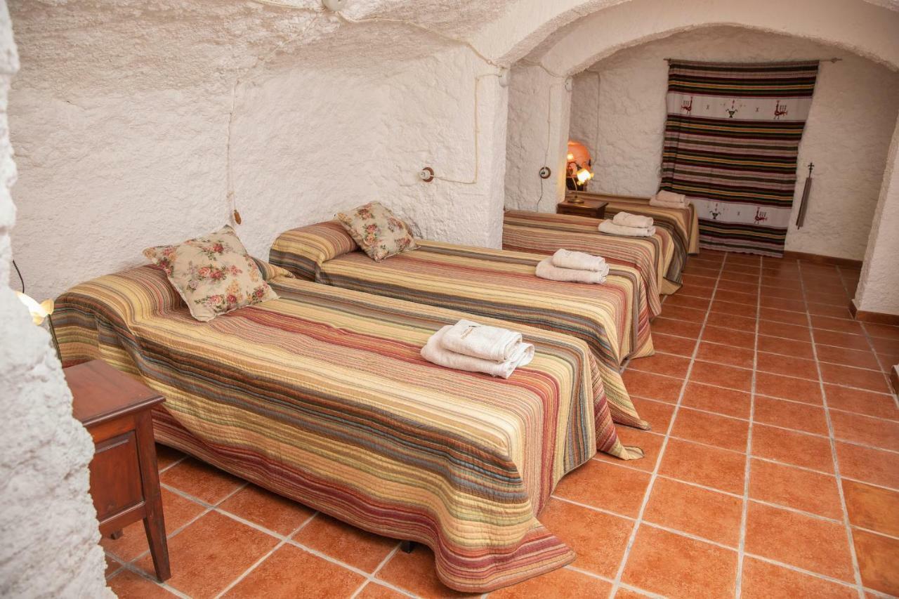 Cuevas El Torriblanco Guest House Gorafe Exterior foto